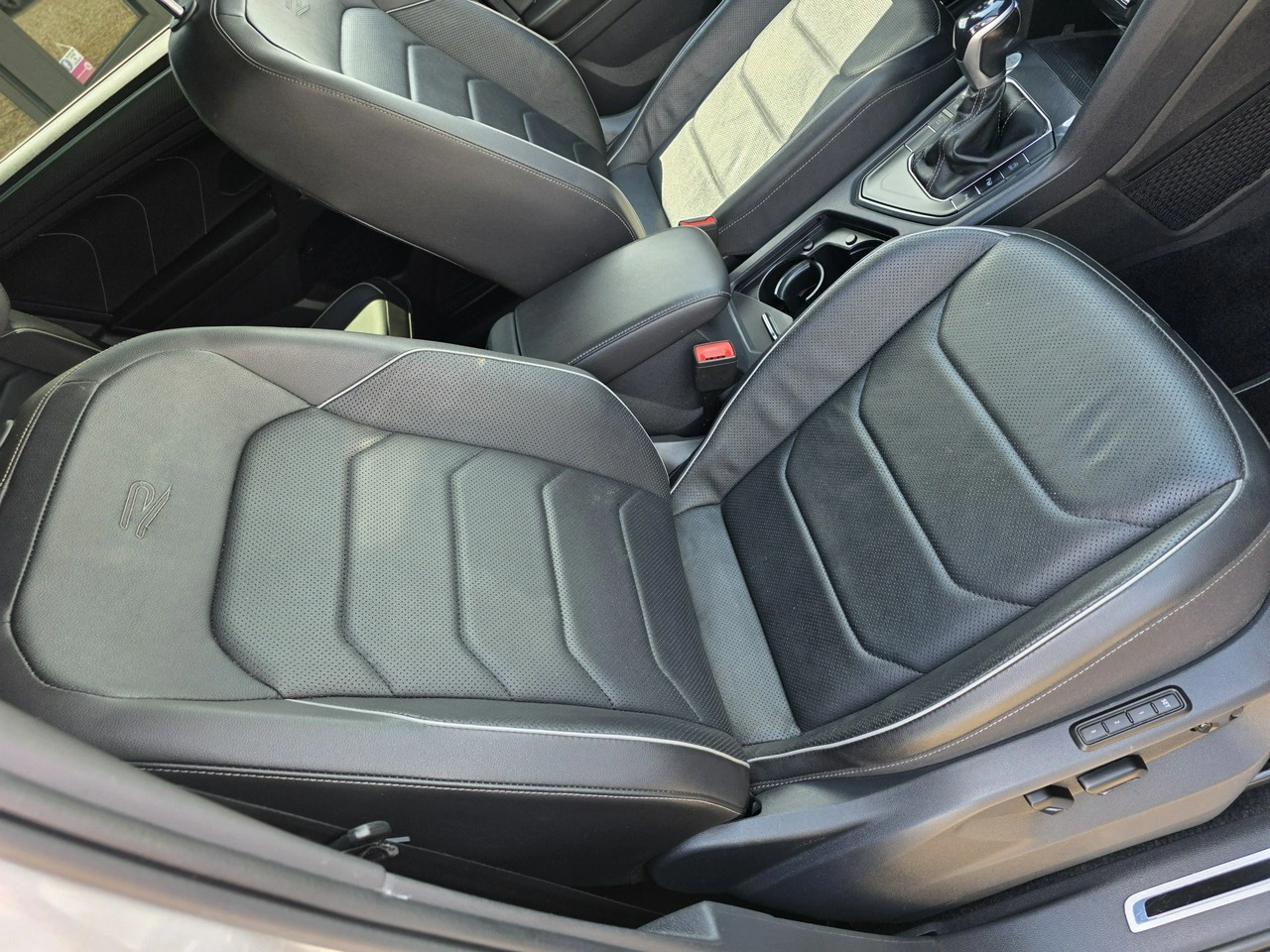 Volkswagen Tiguan Allspace - Zdjęcie 28