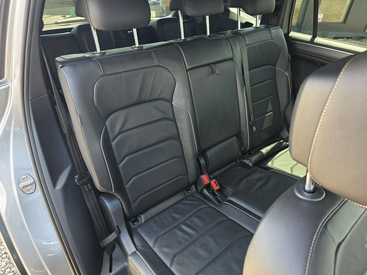 Volkswagen Tiguan Allspace - Zdjęcie 30
