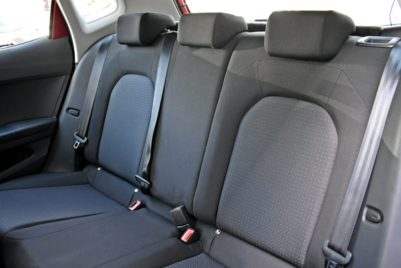 Seat Arona - Zdjęcie 10