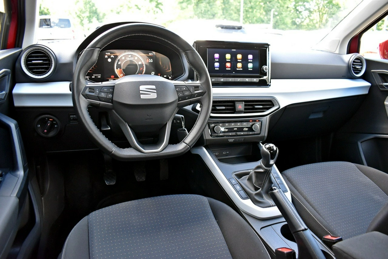 Seat Arona - Zdjęcie 11