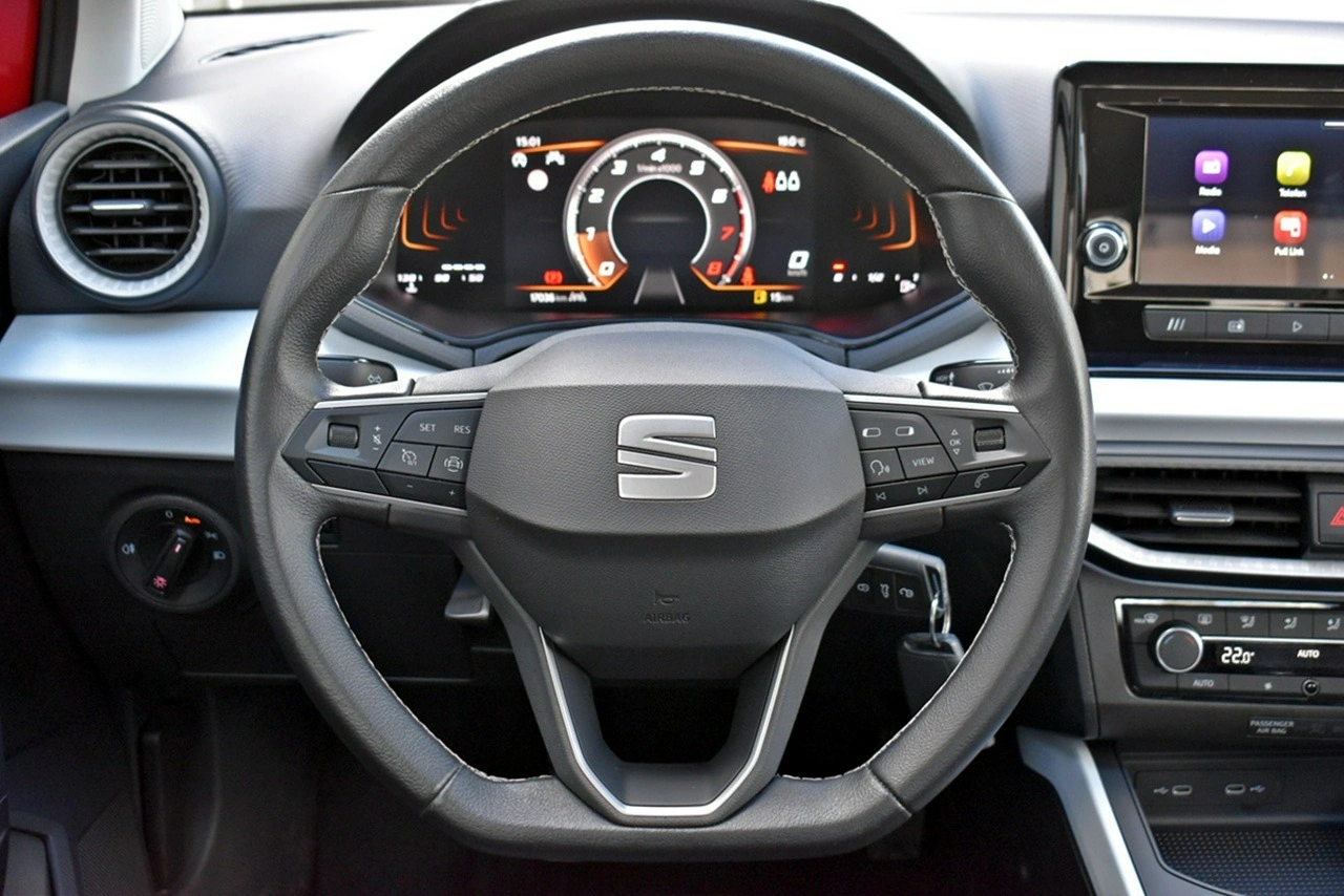 Seat Arona - Zdjęcie 13