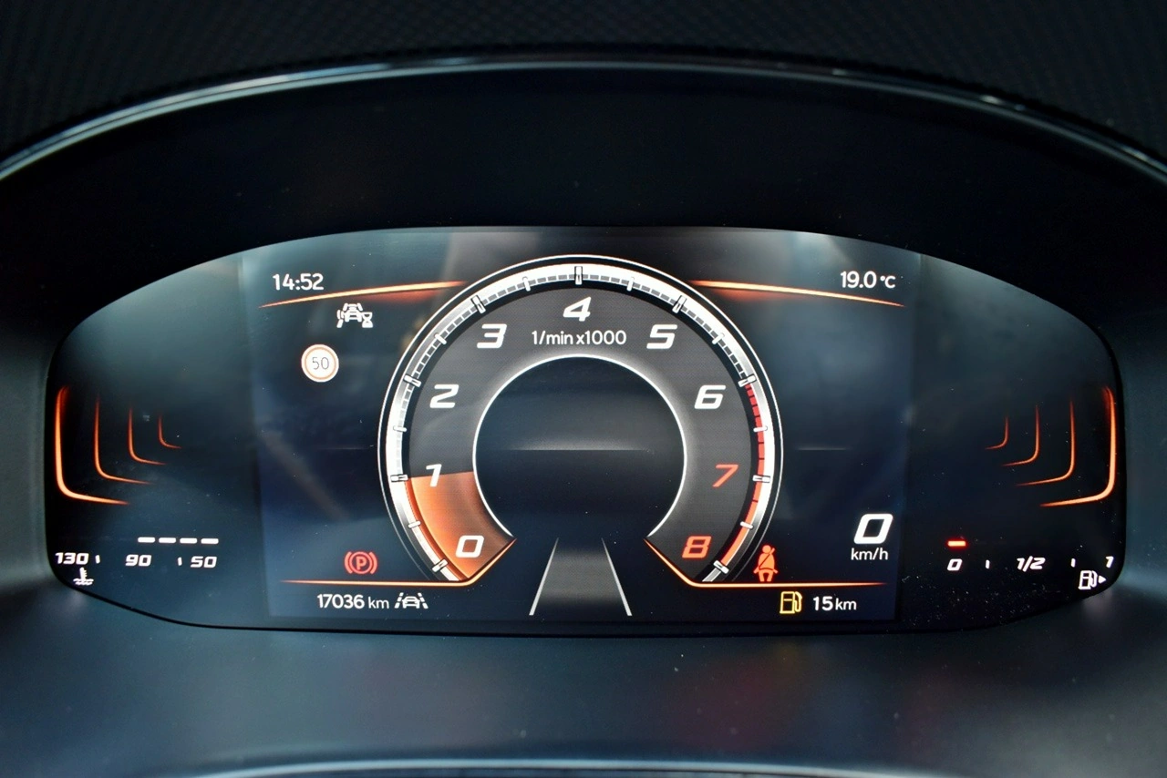 Seat Arona - Zdjęcie 14