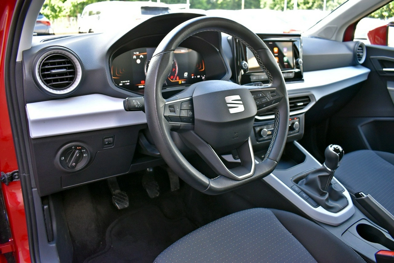 Seat Arona - Zdjęcie 8