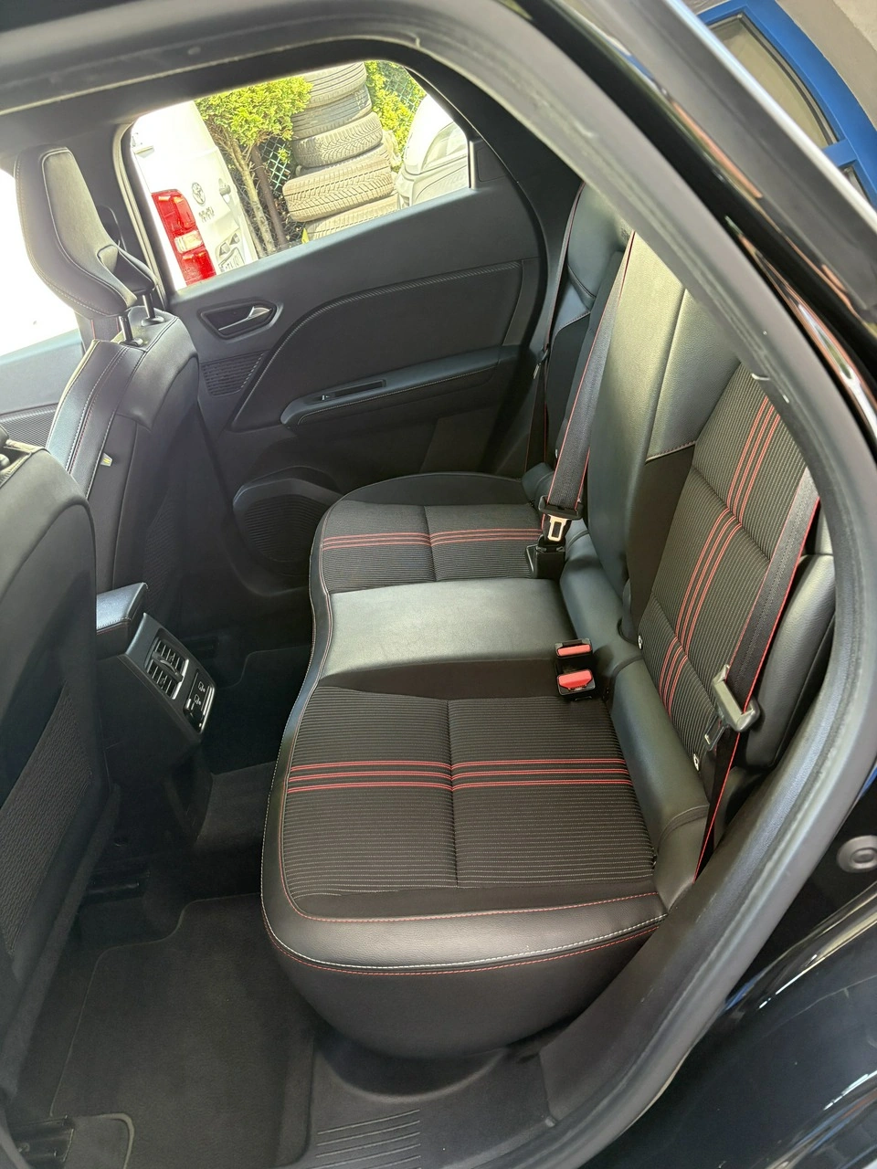 Renault Captur - Zdjęcie 17
