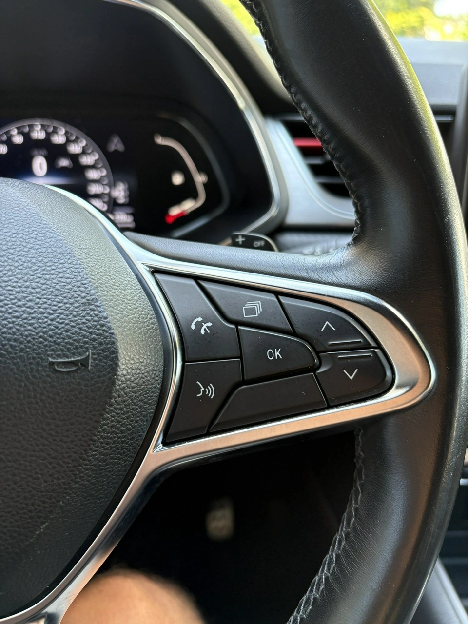 Renault Captur - Zdjęcie 23