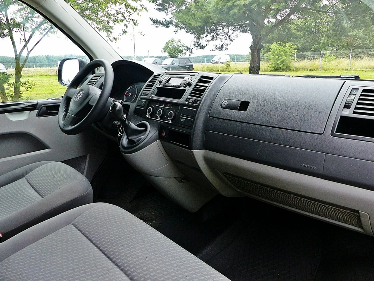Volkswagen Transporter - Zdjęcie 26