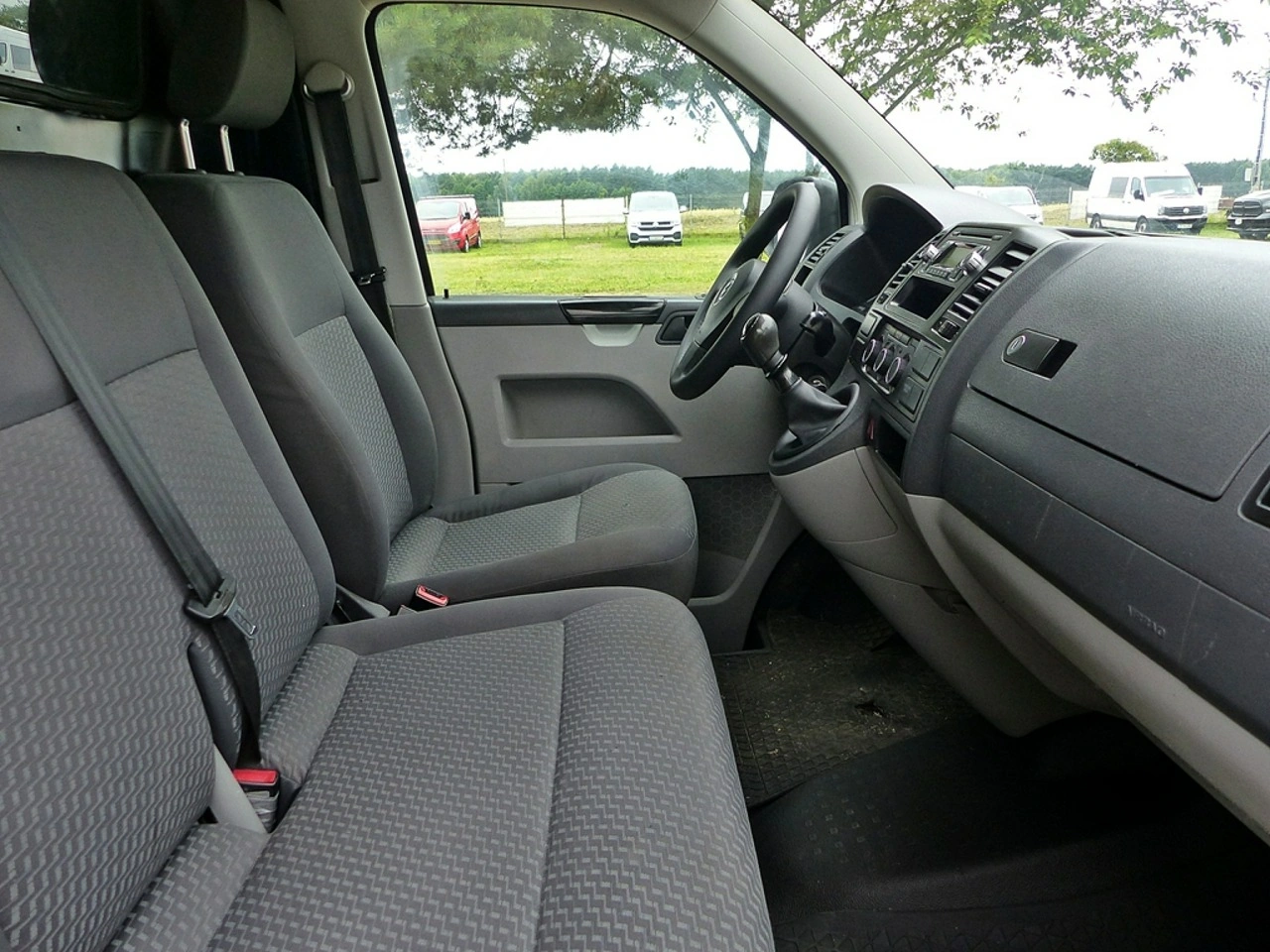 Volkswagen Transporter - Zdjęcie 27