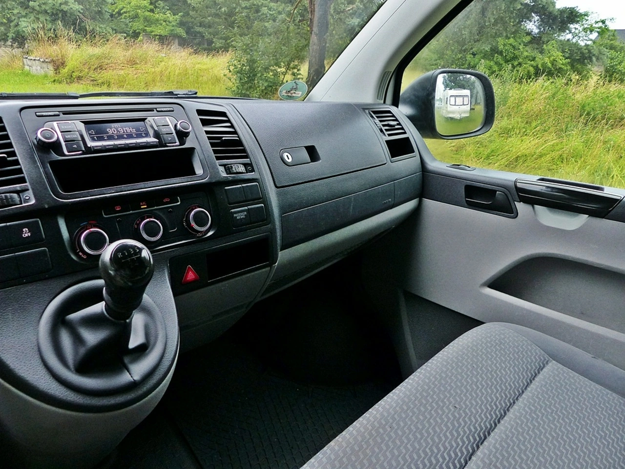Volkswagen Transporter - Zdjęcie 36