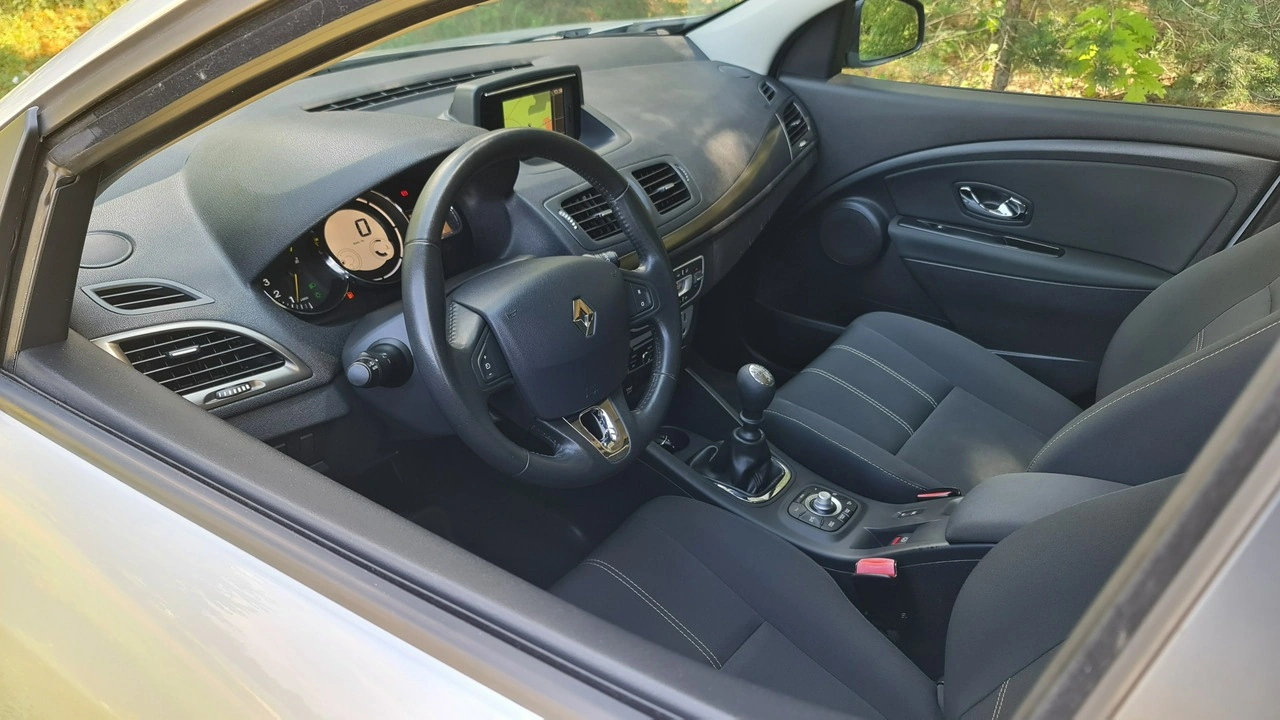 Renault Megane - Zdjęcie 9