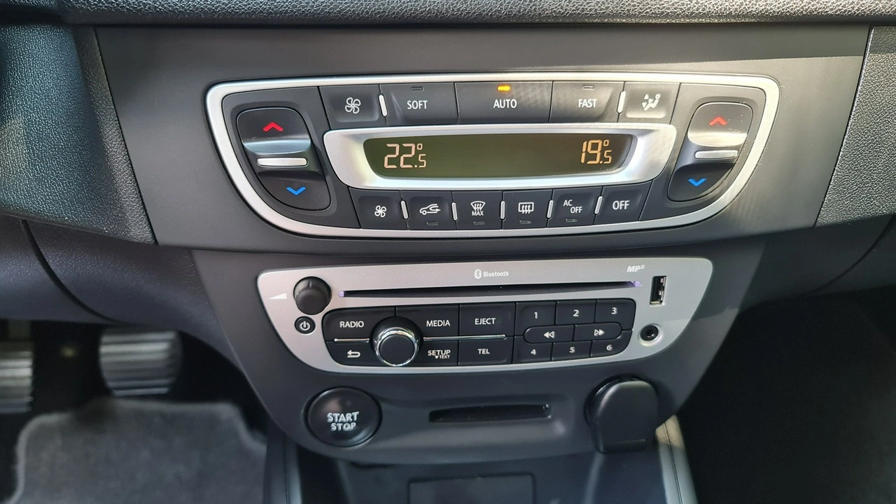 Renault Megane - Zdjęcie 22