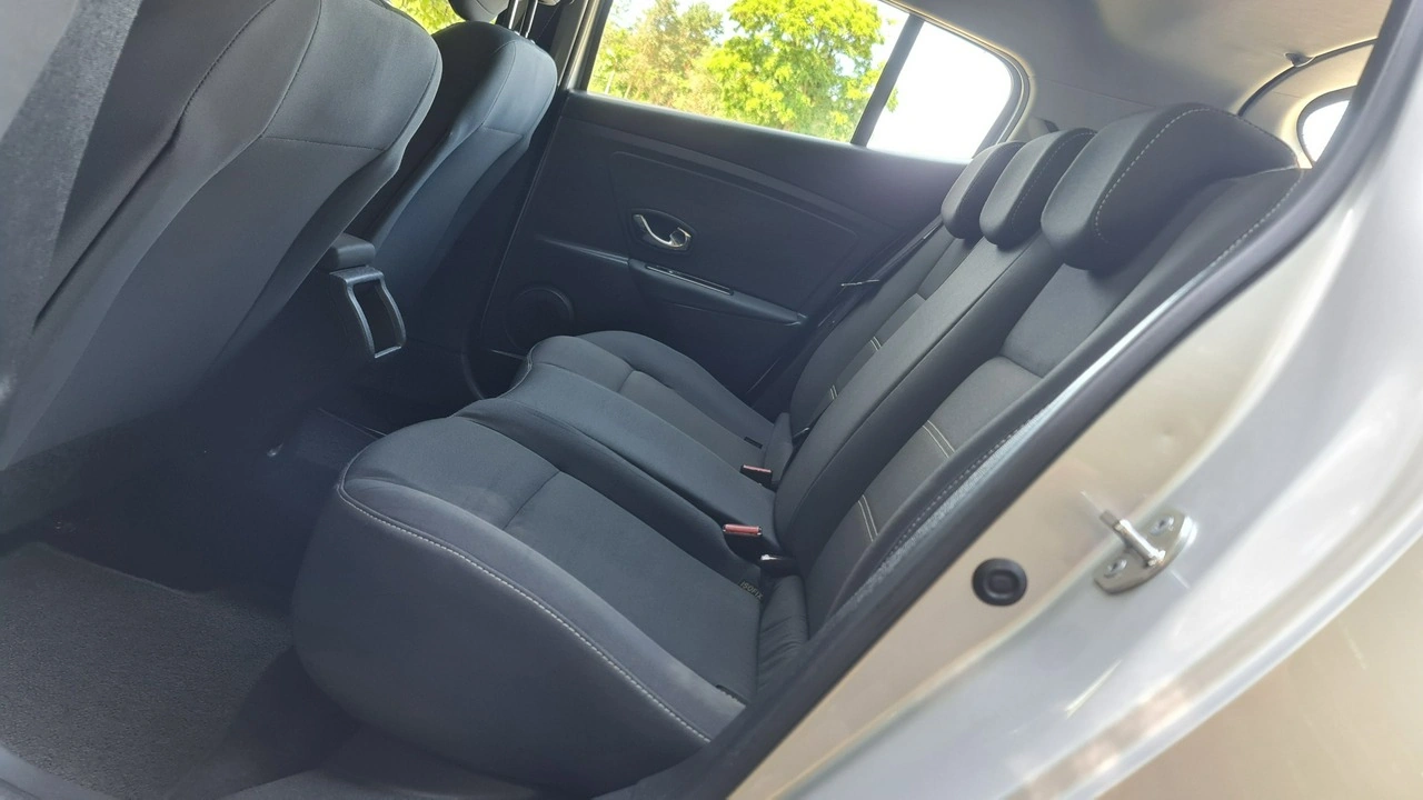 Renault Megane - Zdjęcie 7