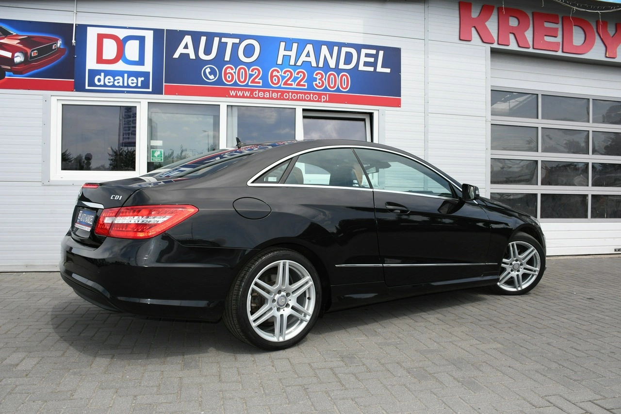 Mercedes E 220 - Zdjęcie 15