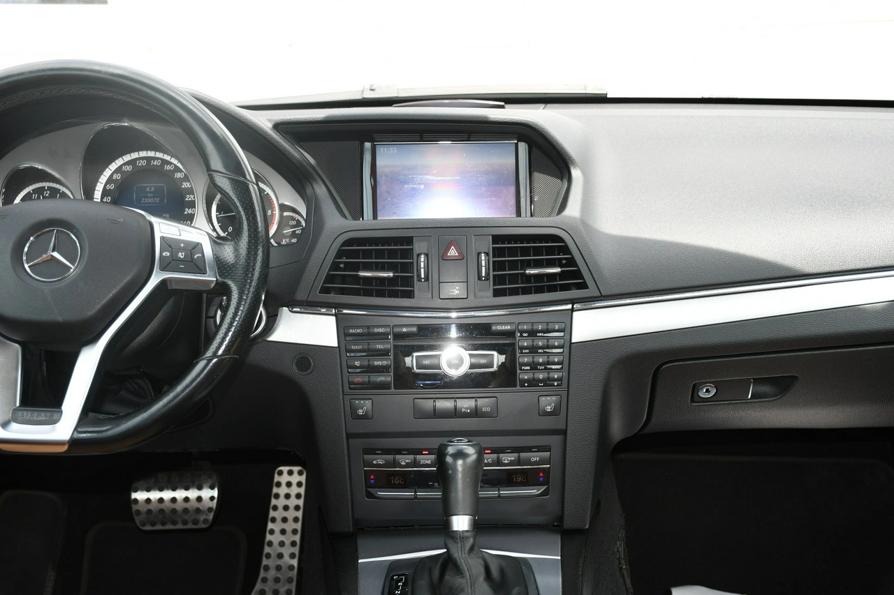 Mercedes E 220 - Zdjęcie 23