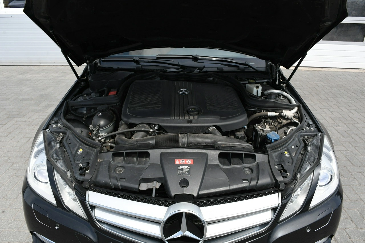 Mercedes E 220 - Zdjęcie 38