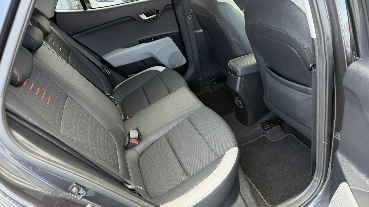 Kia Stonic - Zdjęcie 23