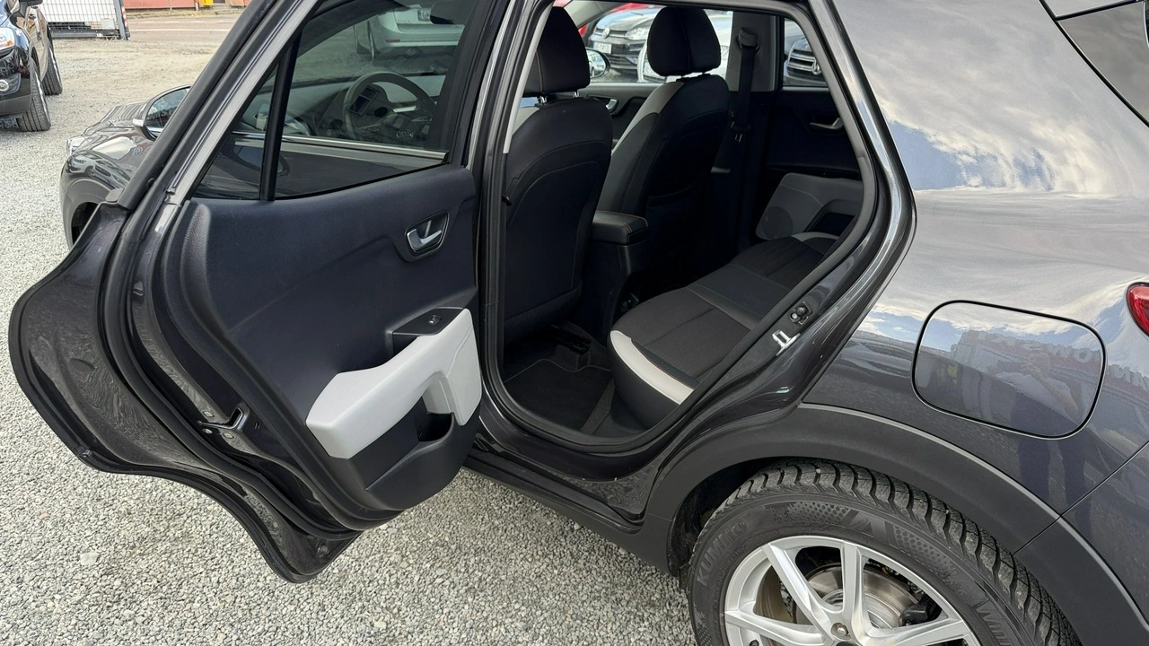 Kia Stonic - Zdjęcie 24