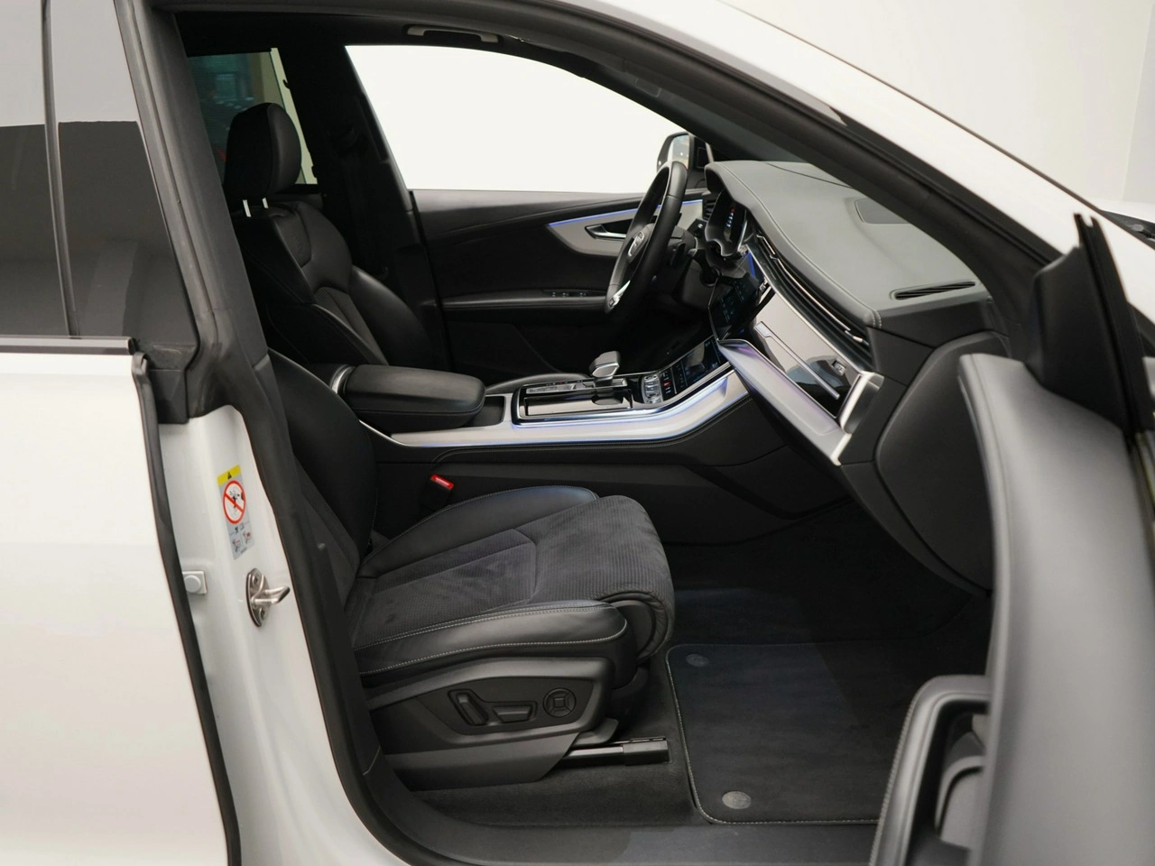 Audi Q8 - Zdjęcie 17