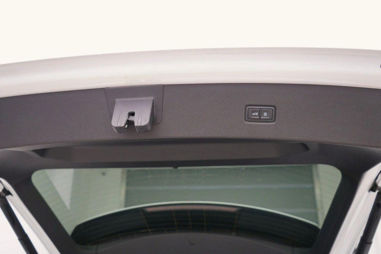 Audi Q8 - Zdjęcie 10