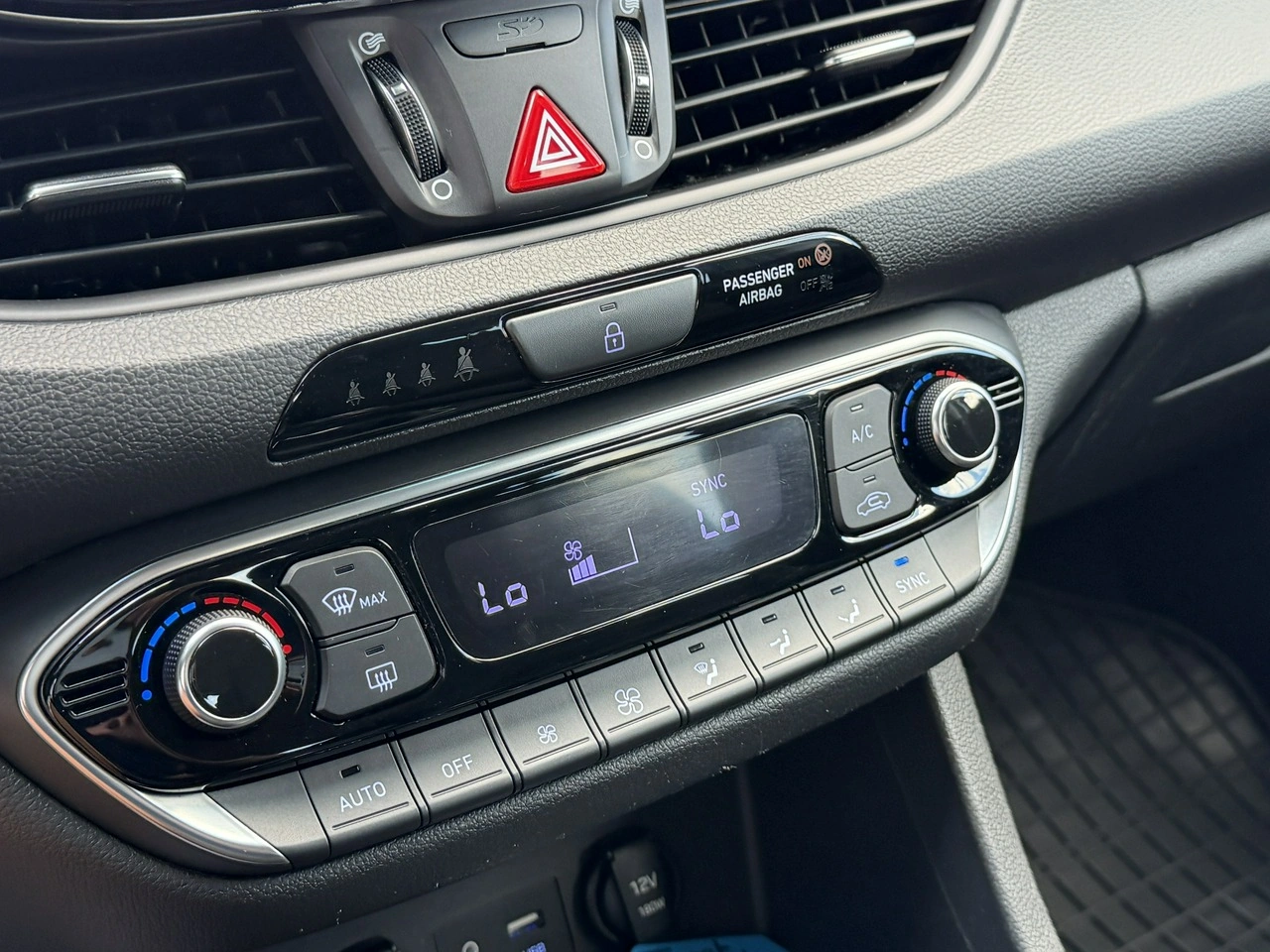 Hyundai i30 - Zdjęcie 23