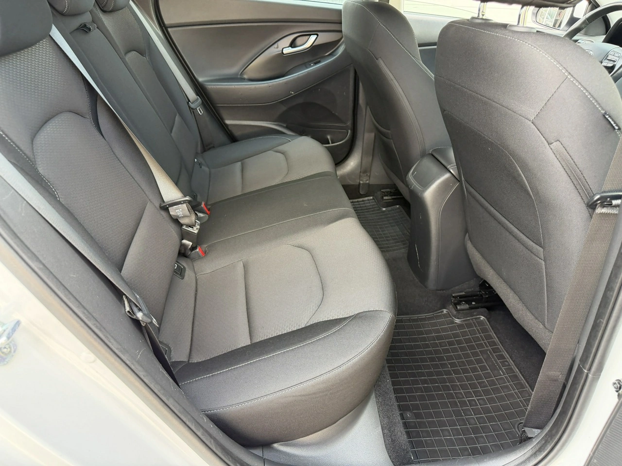 Hyundai i30 - Zdjęcie 31