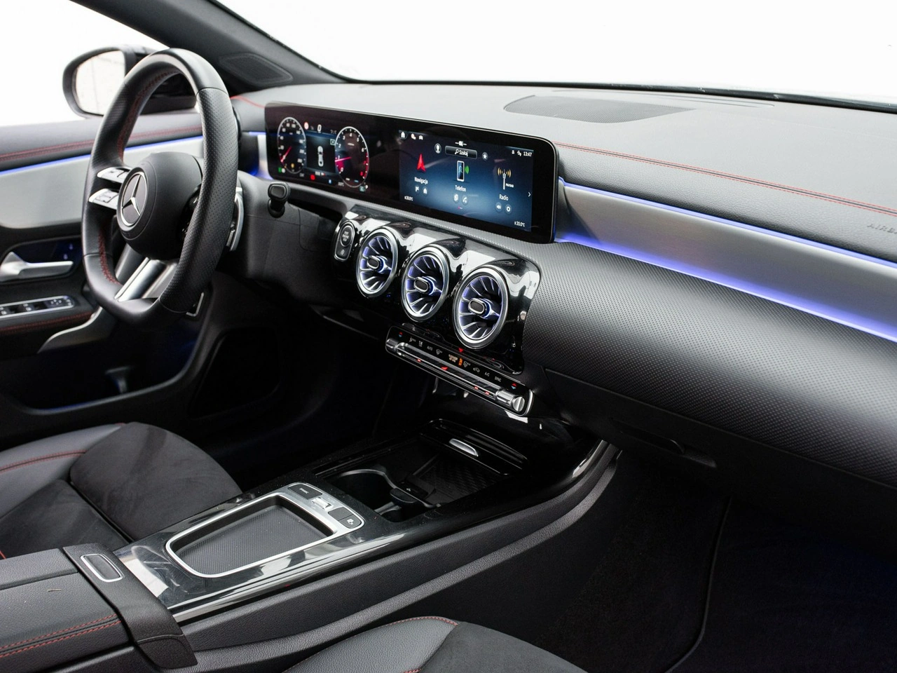 Mercedes CLA 200 - Zdjęcie 28