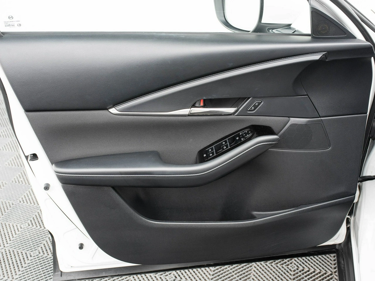 Mazda CX-30 - Zdjęcie 9