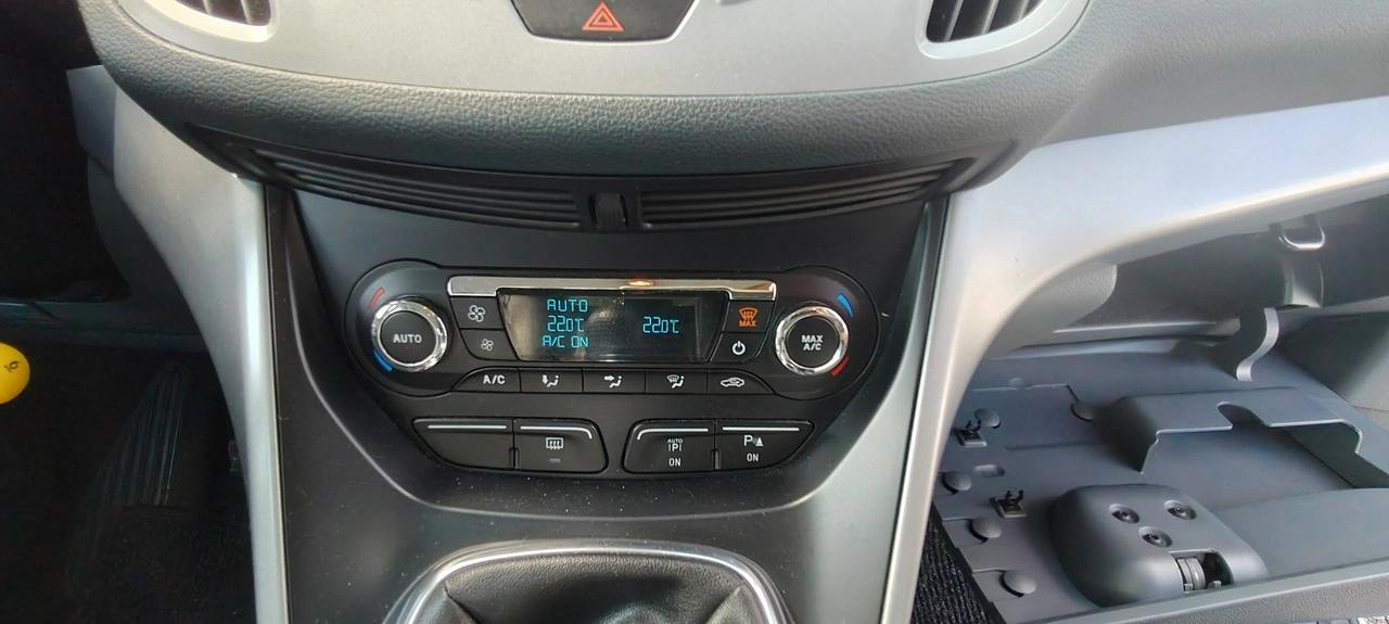 Ford C-MAX - Zdjęcie 9