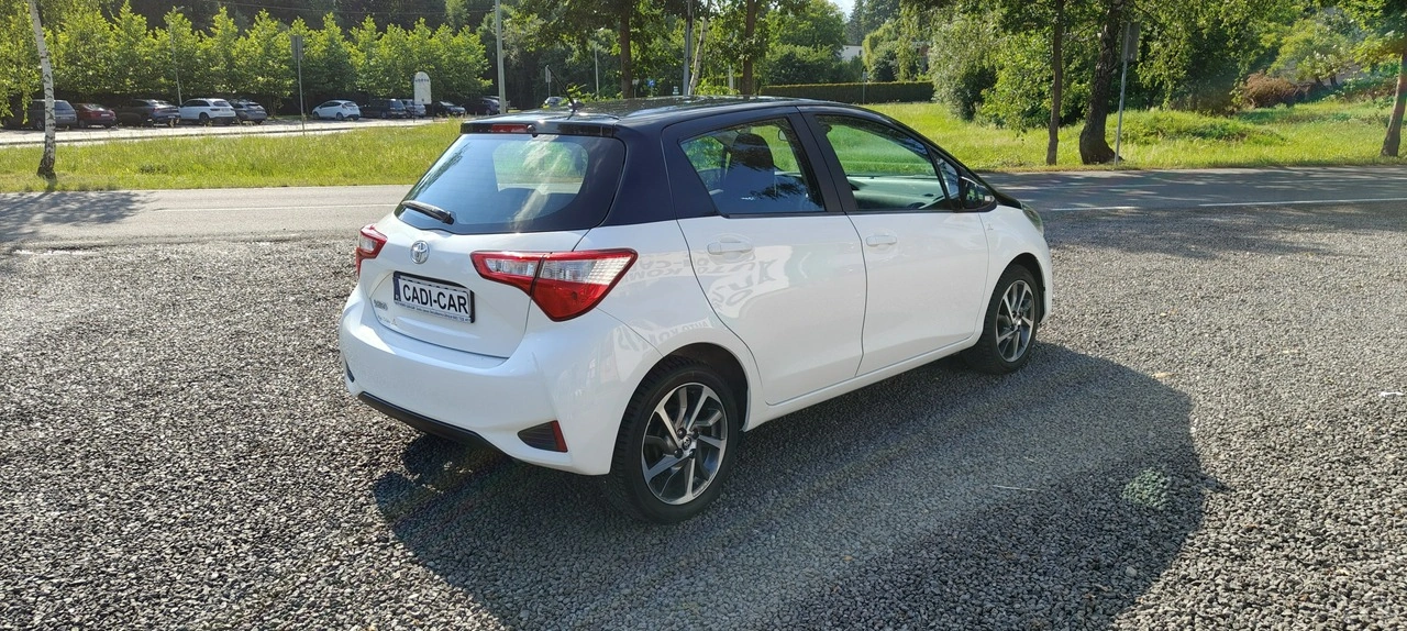 Toyota Yaris - Zdjęcie 3