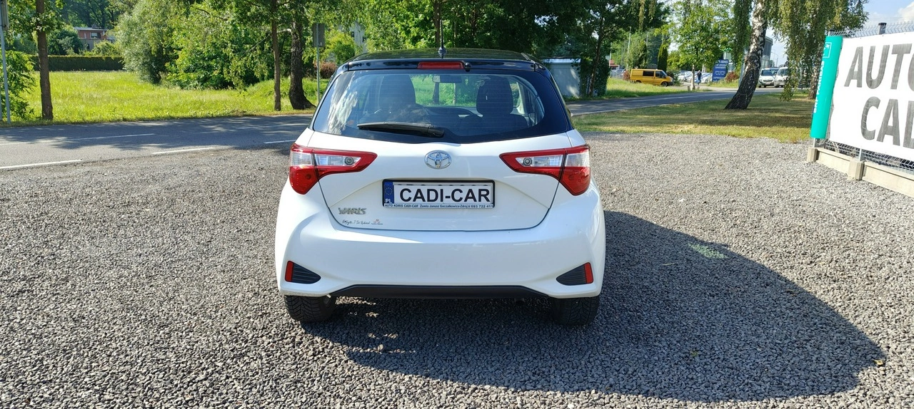 Toyota Yaris - Zdjęcie 4