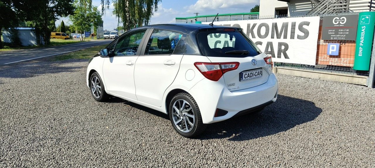 Toyota Yaris - Zdjęcie 5
