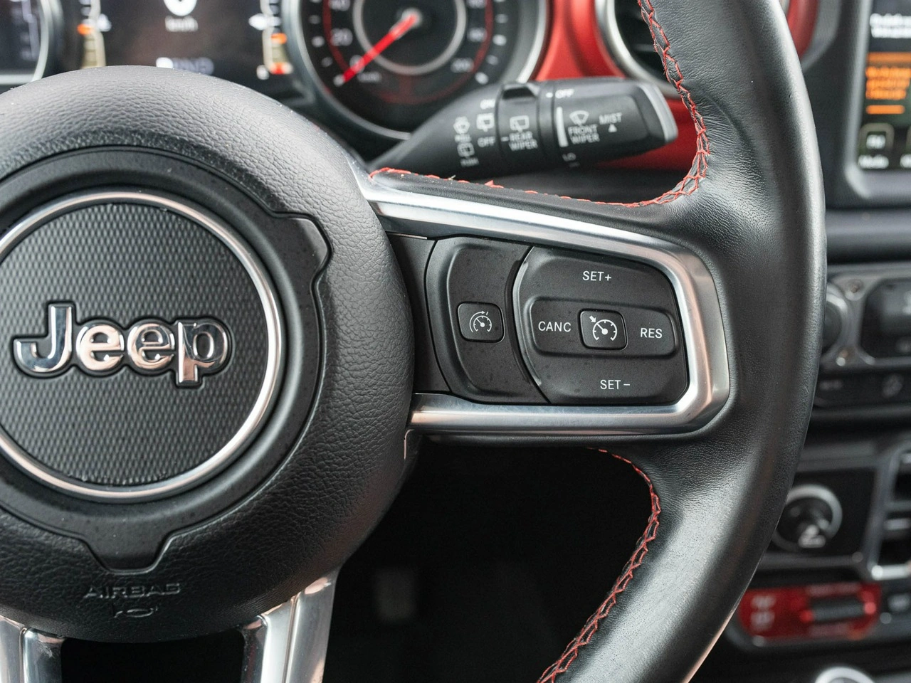 Jeep Wrangler - Zdjęcie 13