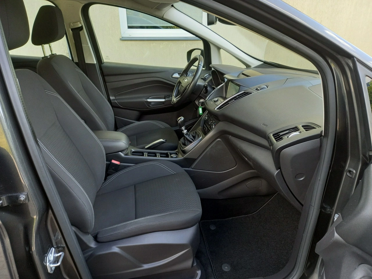 Ford C-MAX - Zdjęcie 16