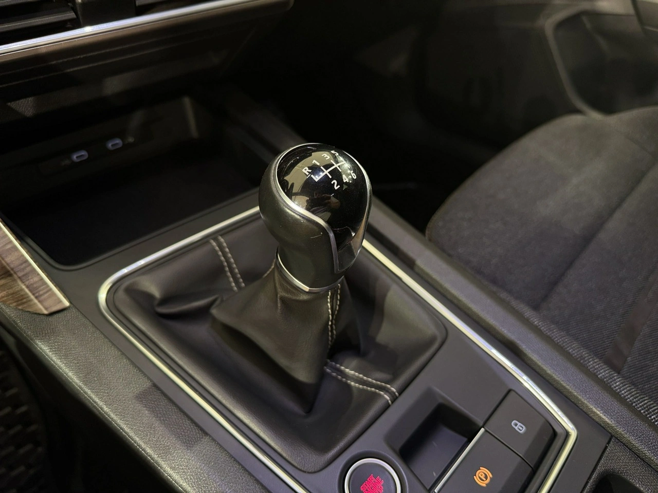 Seat Leon Sportstourer - Zdjęcie 26