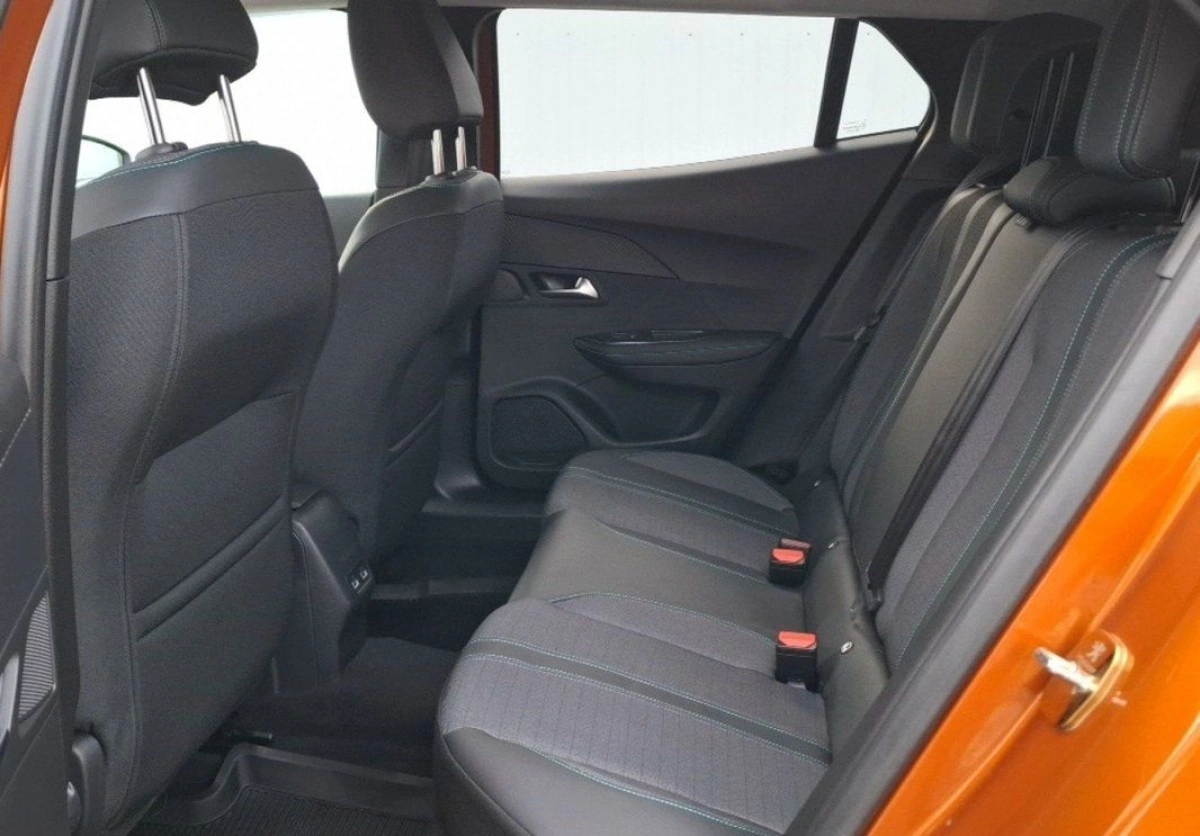 Peugeot 2008 - Zdjęcie 12