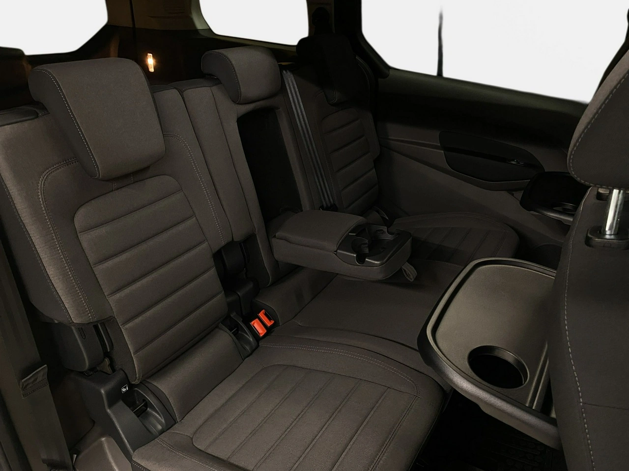 Ford Grand Tourneo Connect - Zdjęcie 15