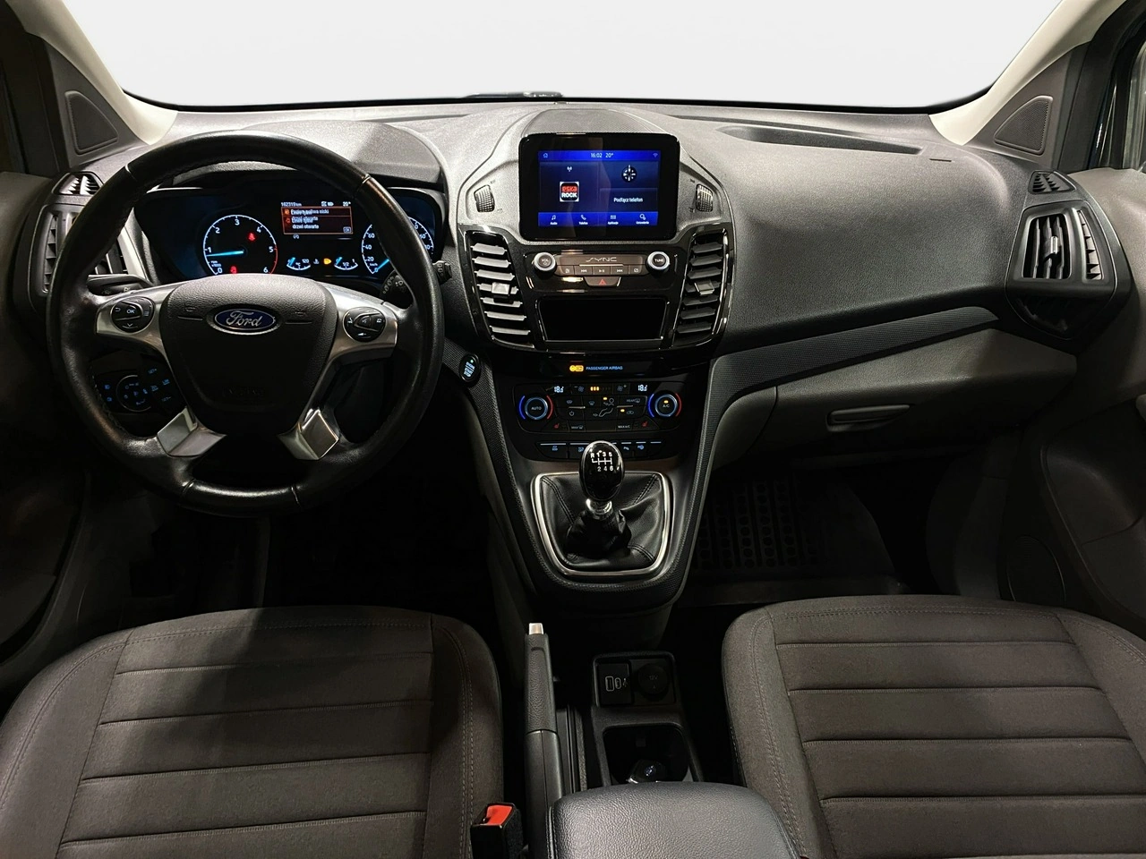 Ford Grand Tourneo Connect - Zdjęcie 18