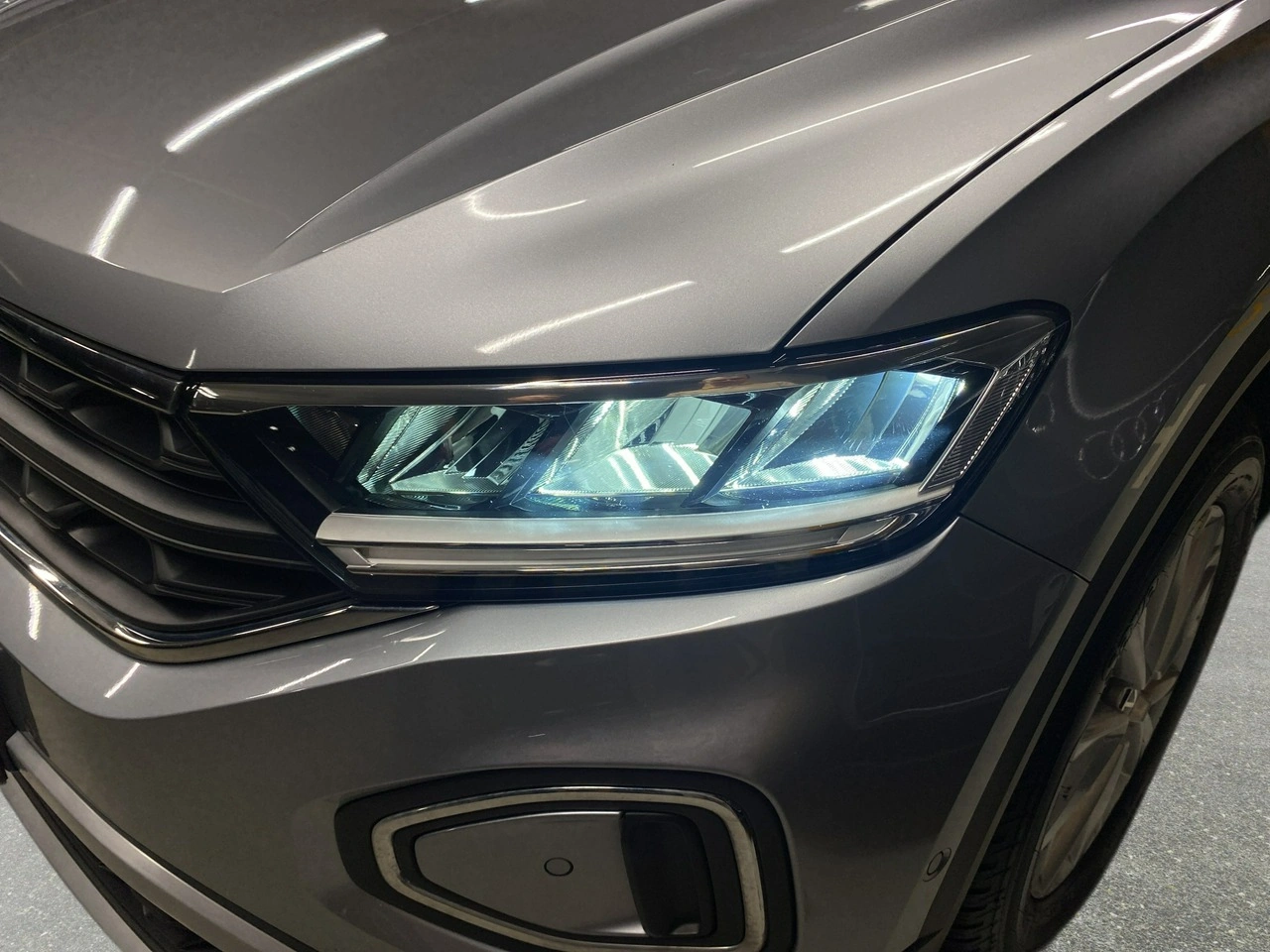 Volkswagen T-Roc - Zdjęcie 8