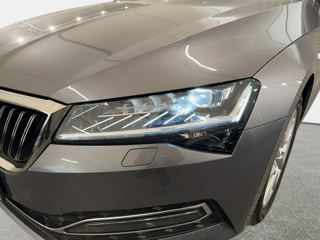 Skoda Superb - Zdjęcie 8