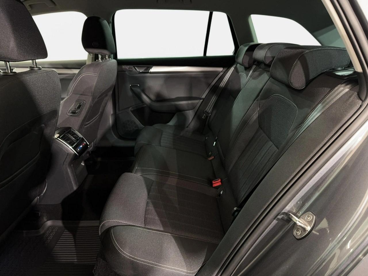 Skoda Superb - Zdjęcie 14
