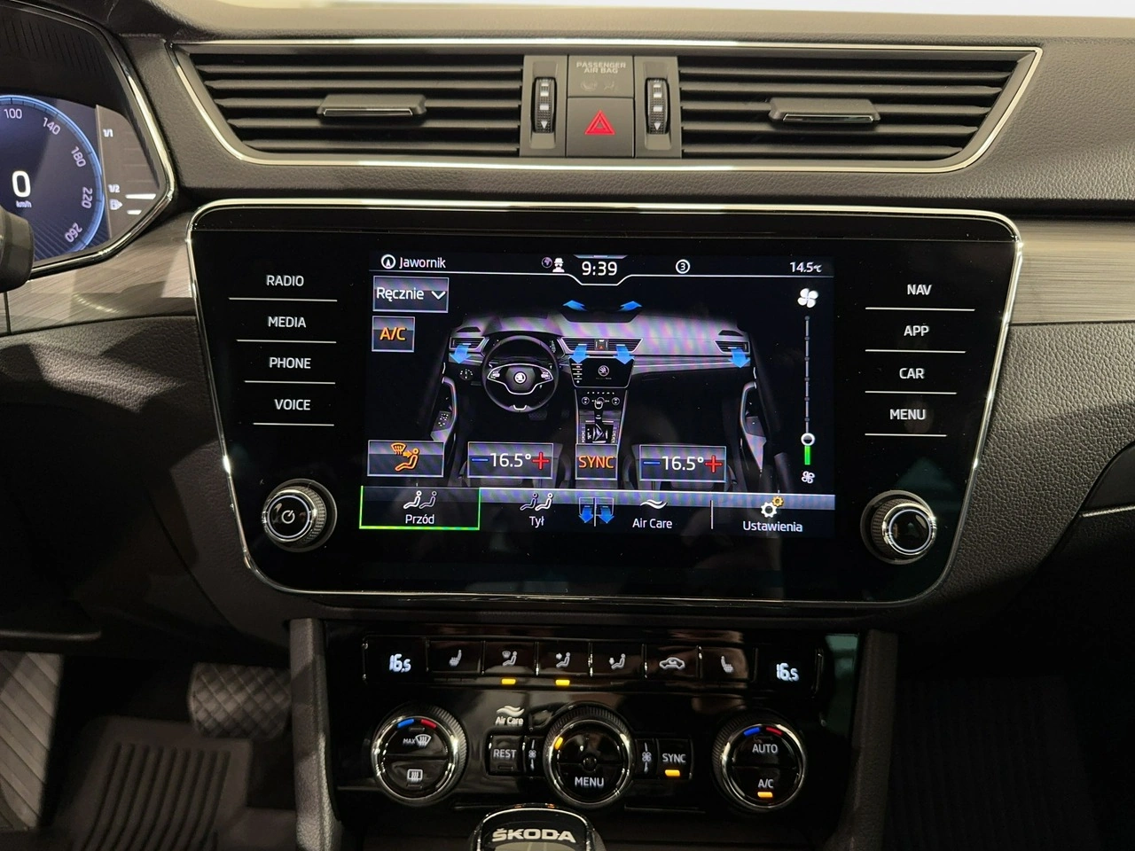 Skoda Superb - Zdjęcie 27
