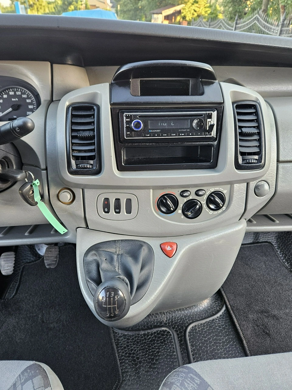 Opel Vivaro - Zdjęcie 14