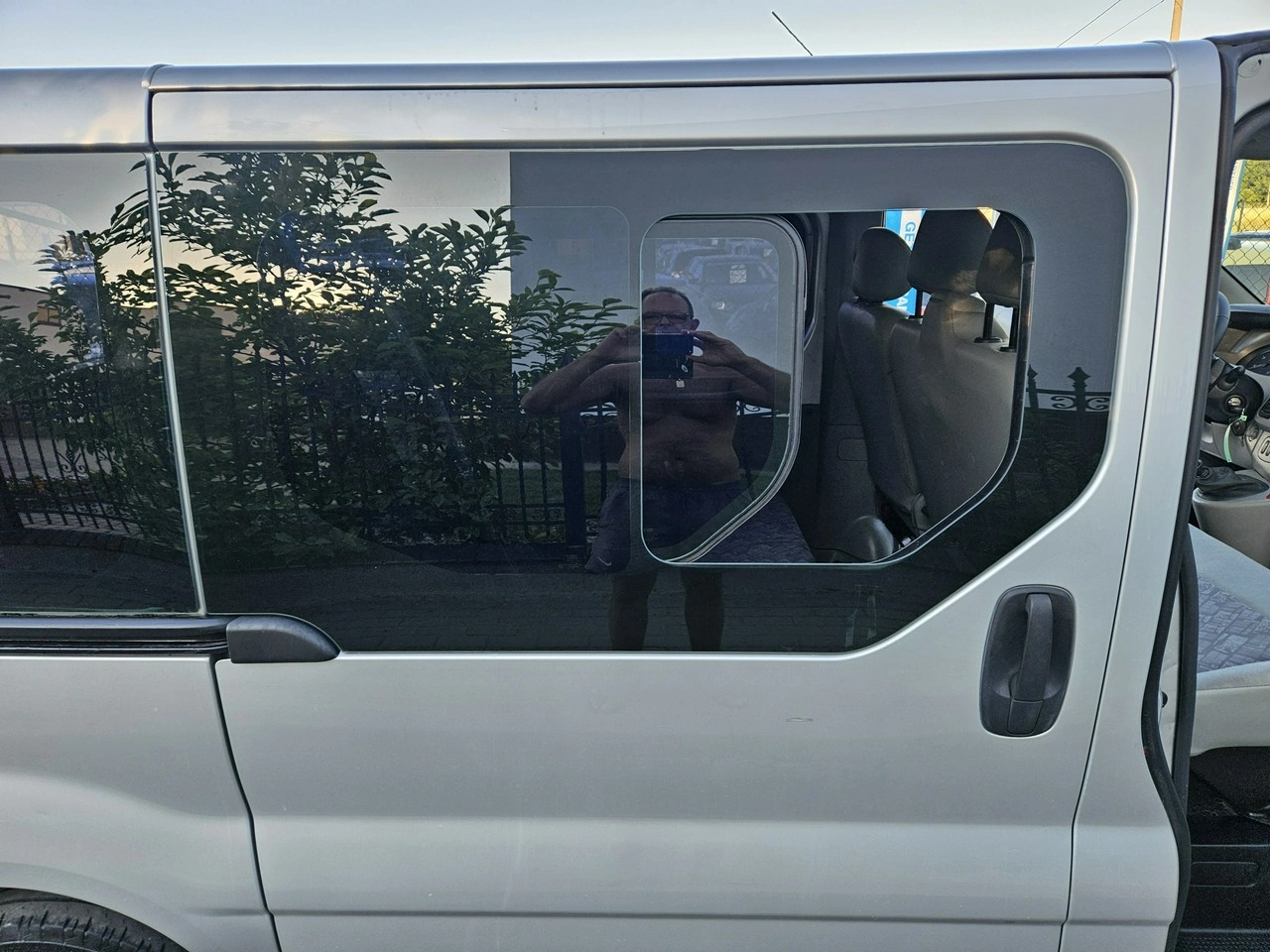 Opel Vivaro - Zdjęcie 16