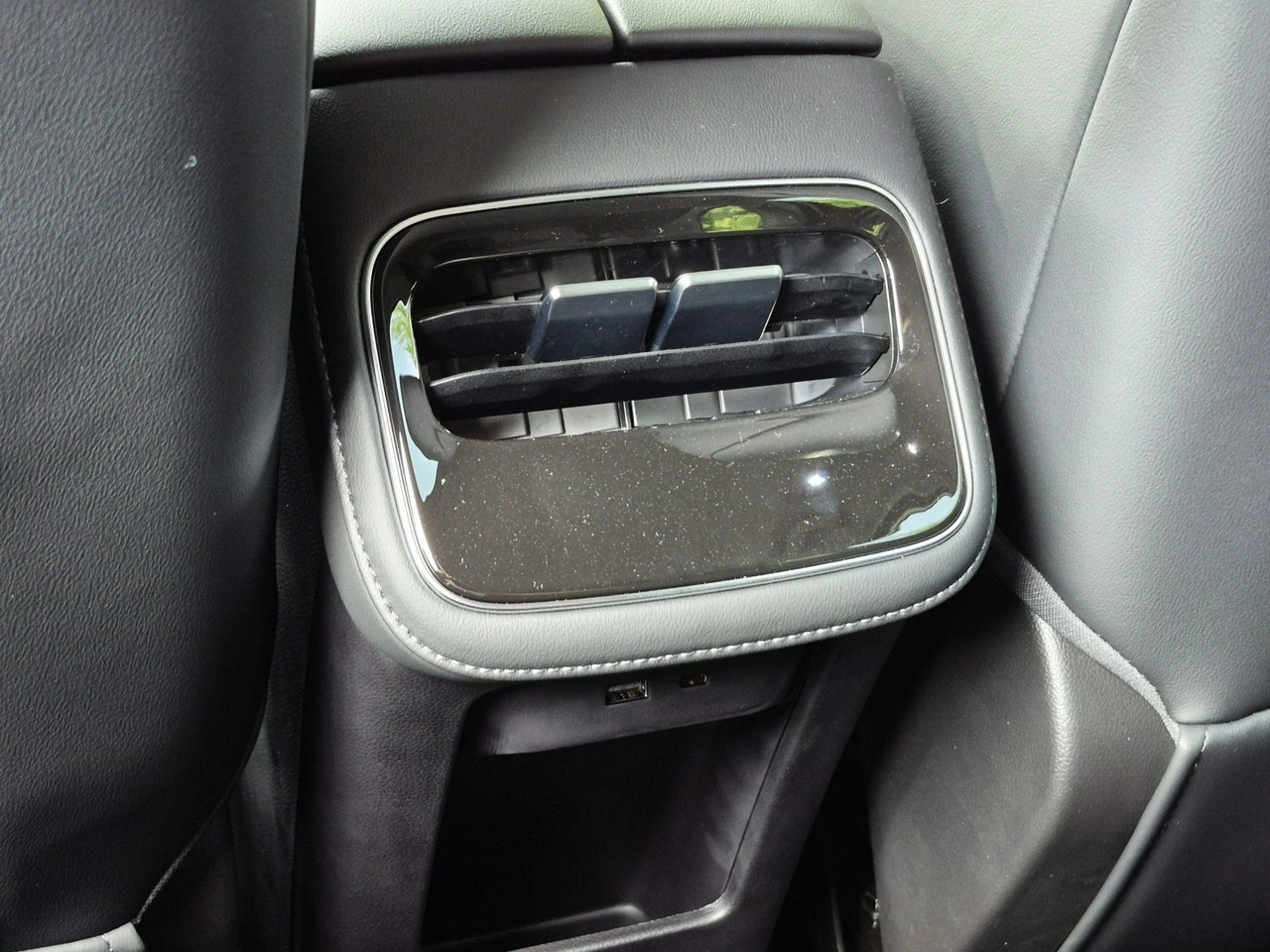 Chery Tiggo 8 - Zdjęcie 25