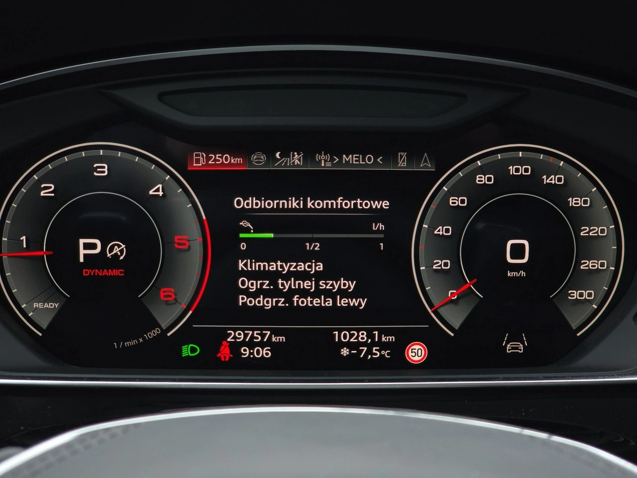 Audi A8 - Zdjęcie 12