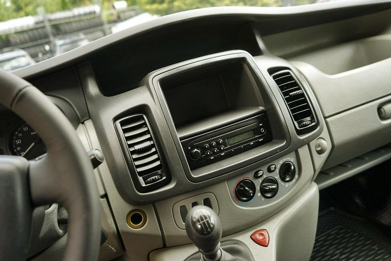 Renault Trafic - Zdjęcie 17
