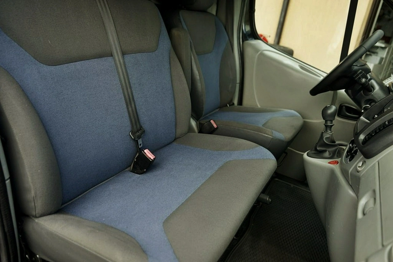 Renault Trafic - Zdjęcie 18
