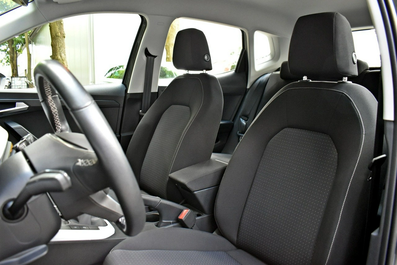 Seat Arona - Zdjęcie 9