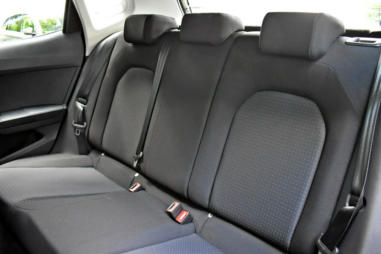 Seat Arona - Zdjęcie 10