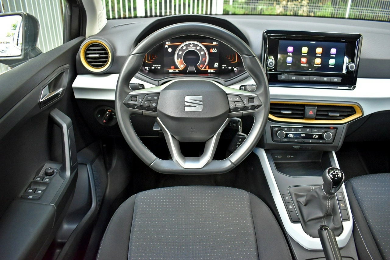 Seat Arona - Zdjęcie 12