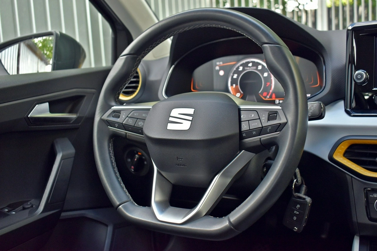 Seat Arona - Zdjęcie 16